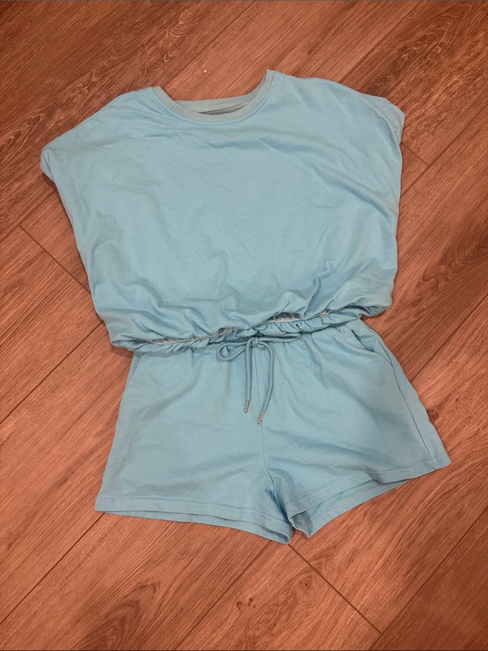 Bubble Hem Top & Matching Drawstring Shorts (Bought in Boutique)
